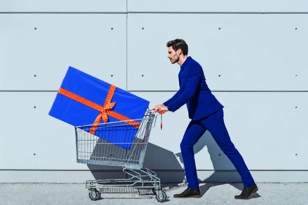 global shipping luxury fashion